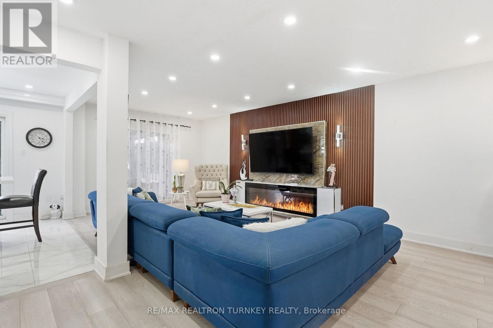 341 Buckingham Road, Newmarket, Ontario  L3Y 6K6 - Photo 31 - N12767214