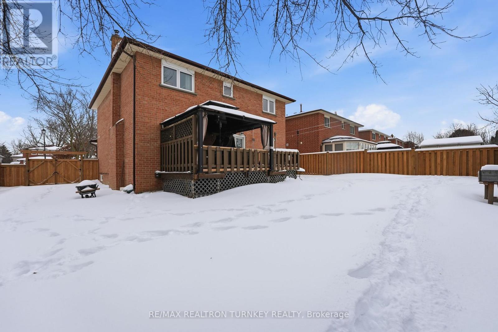 341 Buckingham Road, Newmarket, Ontario  L3Y 6K6 - Photo 42 - N12767214