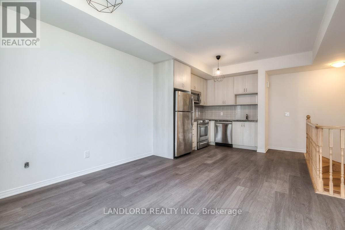 C305 - 1120 Briar Hill Avenue, Toronto, Ontario  M6B 1M7 - Photo 4 - W12767266