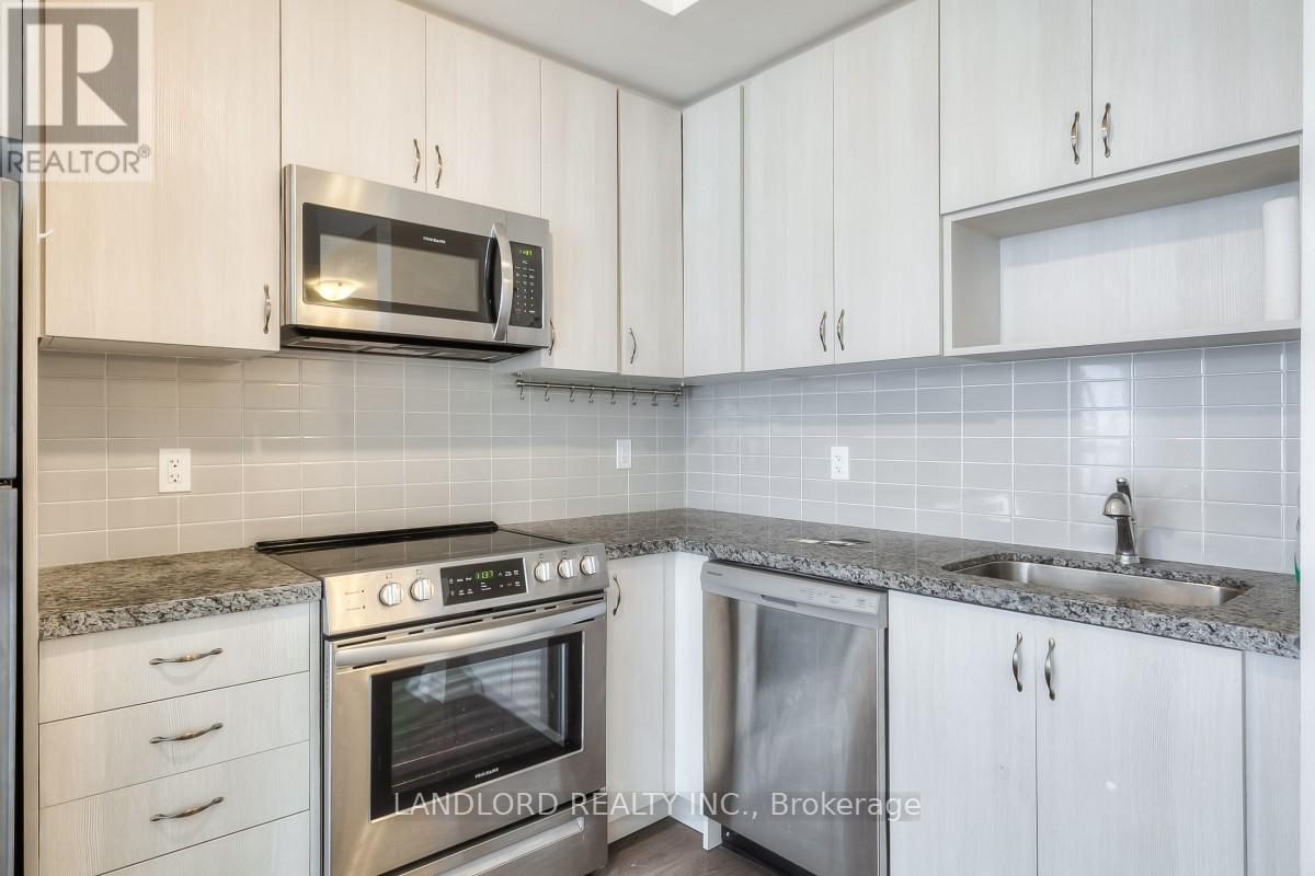 C305 - 1120 Briar Hill Avenue, Toronto, Ontario  M6B 1M7 - Photo 7 - W12767266