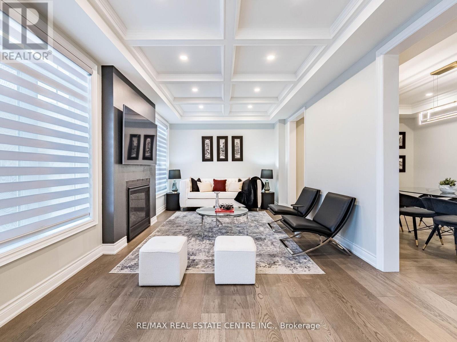 3253 Mintwood Circle, Oakville, Ontario  L6H 7C3 - Photo 19 - W12767296