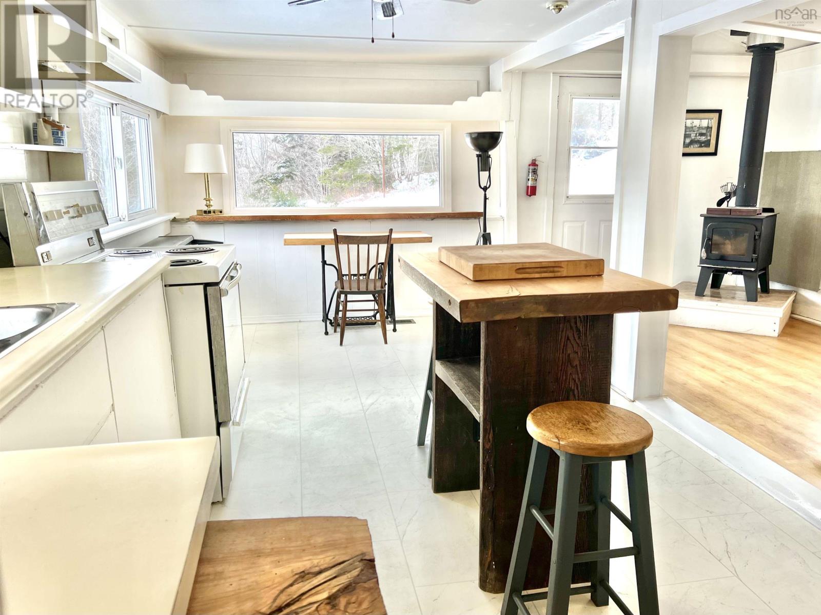 876 Shore Road, Moose Harbour, Nova Scotia  B0T 1K0 - Photo 9 - 202602333