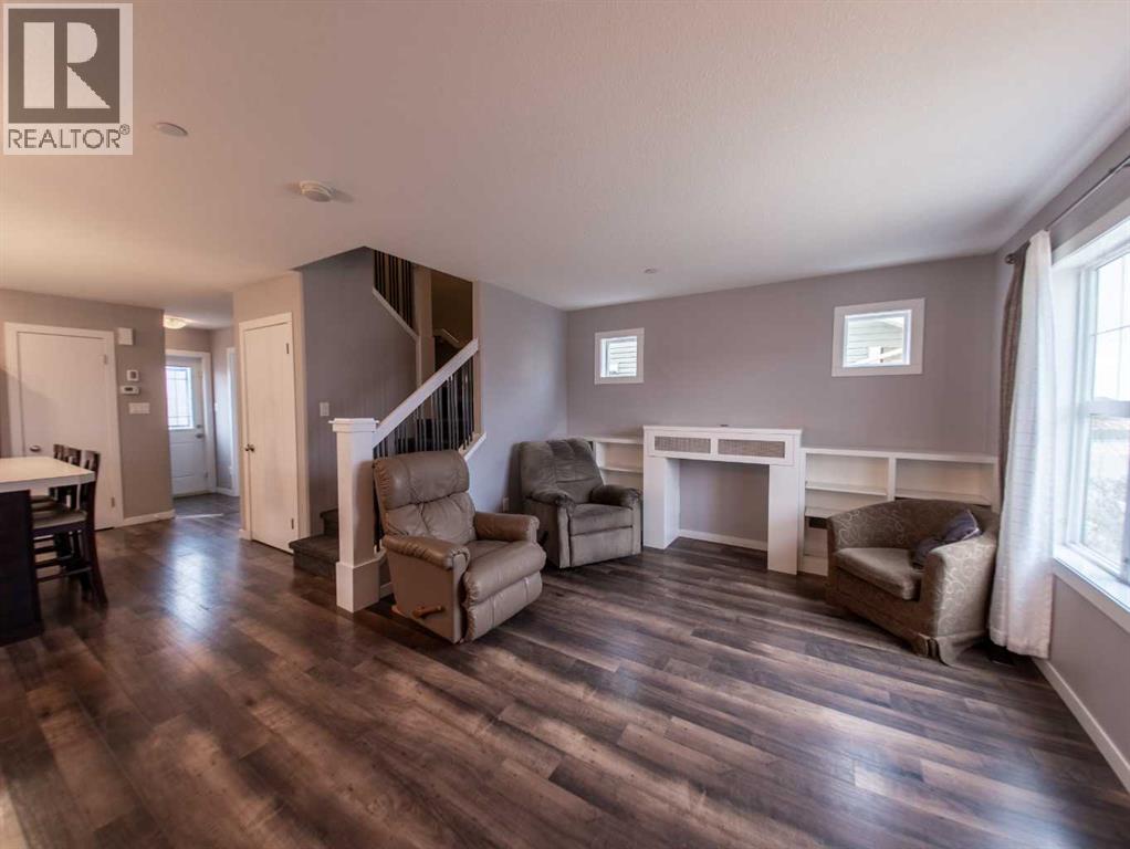 569 Mary Cameron Crescent N, Lethbridge, Alberta  T1H 5R4 - Photo 4 - A2282562