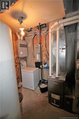 569 Mary Cameron Crescent N, Lethbridge, Alberta  T1H 5R4 - Photo 31 - A2282562