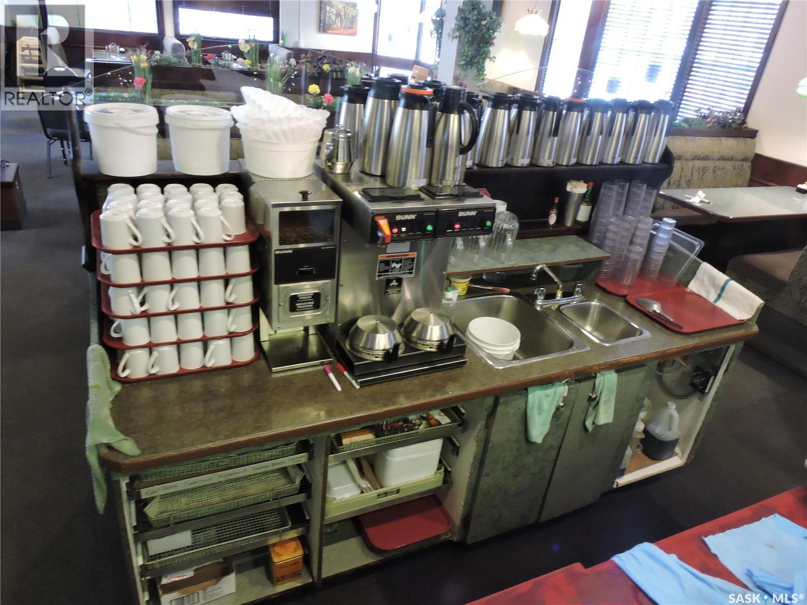 1410 Albert Street, Regina, Saskatchewan  S4R 2R7 - Photo 7 - SK017285