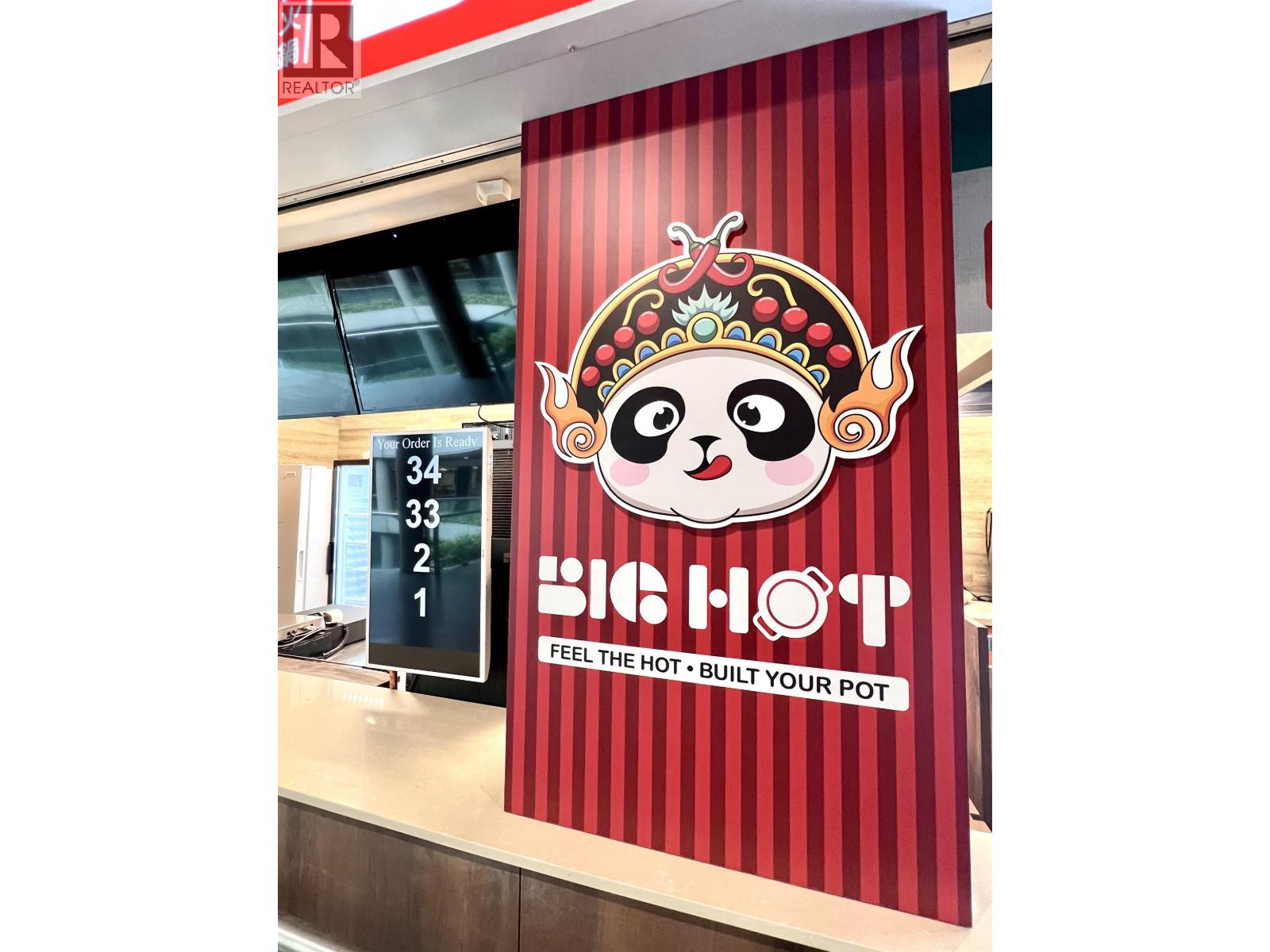 Listing Picture 25 of 25 : 2301 8888 UNIVERSITY DRIVE, Burnaby / 本拿比 - 魯藝地產 Yvonne Lu Group - MLS Medallion Club Member