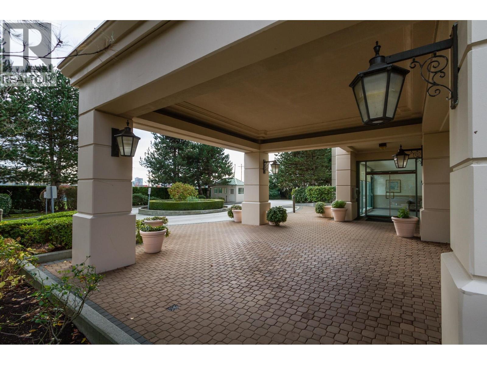 906 6622 Southoaks Crescent, Burnaby, British Columbia  V5E 4K2 - Photo 38 - R3086737