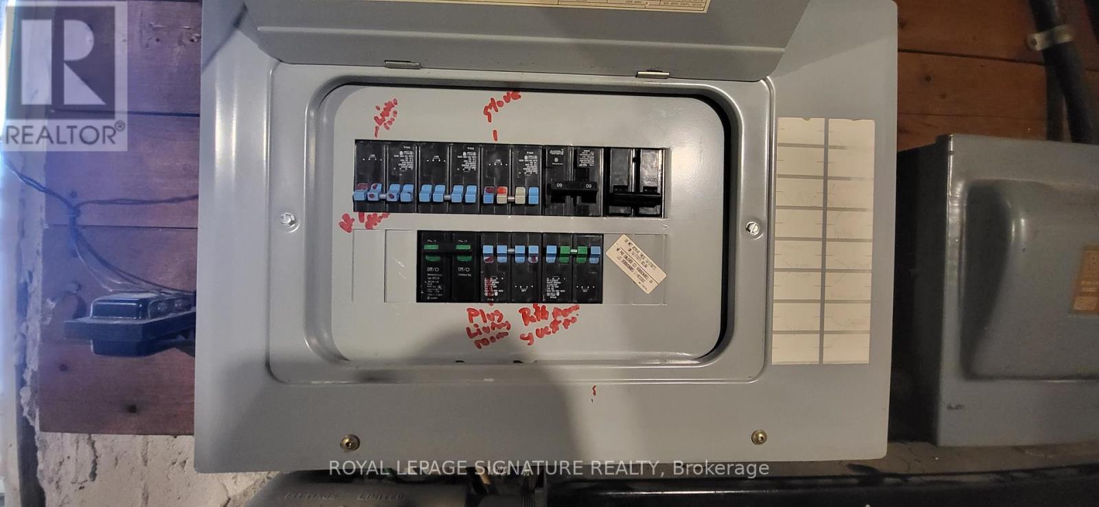 22 Kennedy Street, Welland, Ontario  L3B 3R6 - Photo 4 - X12767232