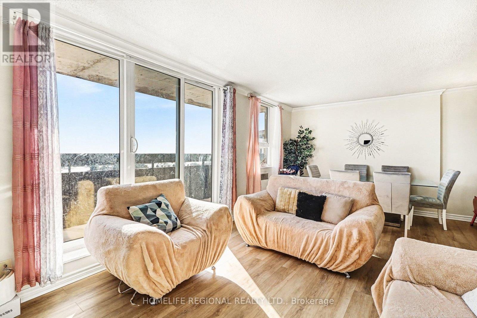 1403 - 2000 Jasmine Crescent, Ottawa, Ontario  K1J 8K4 - Photo 3 - X12767246