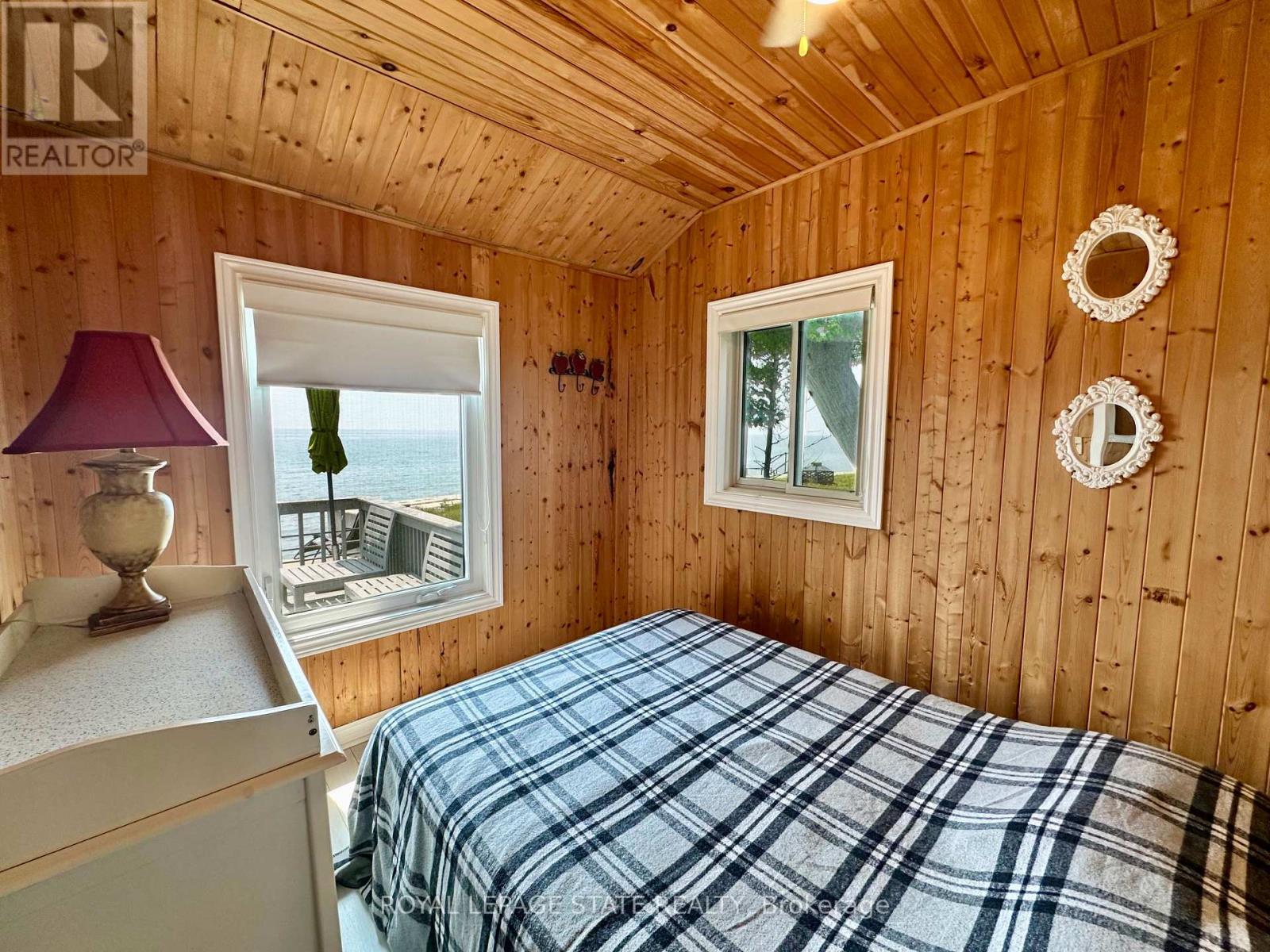 2110 Lakeshore Road, Haldimand, Ontario  N1A 2W8 - Photo 23 - X12767286