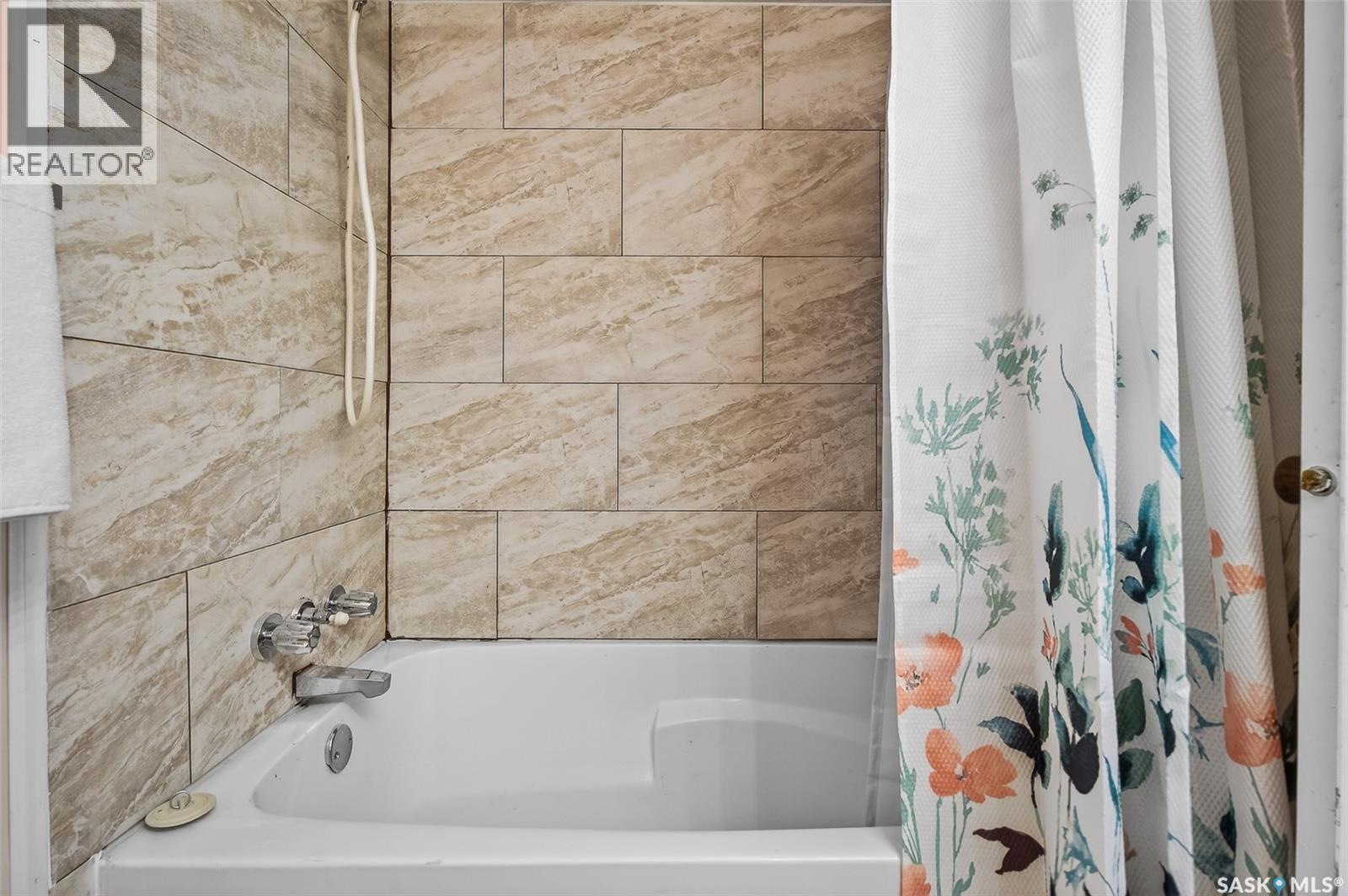 70 Wood Lily Drive, Moose Jaw, Saskatchewan  S6J 1E2 - Photo 15 - SK028060