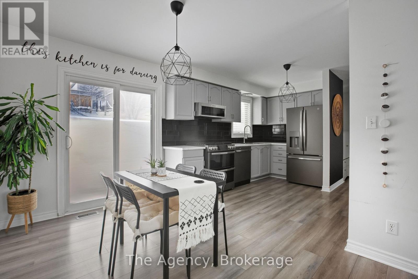 110 Leeson Street S, East Luther Grand Valley, Ontario  L0N 1G0 - Photo 6 - X12767338