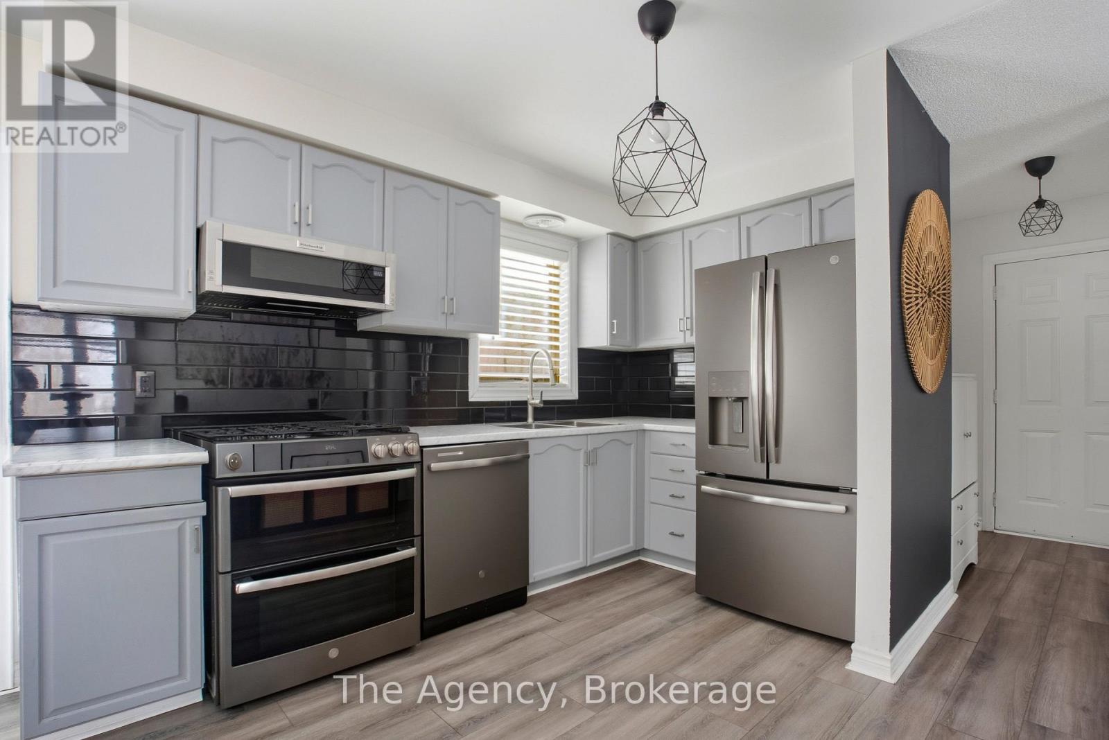 110 Leeson Street S, East Luther Grand Valley, Ontario  L0N 1G0 - Photo 7 - X12767338