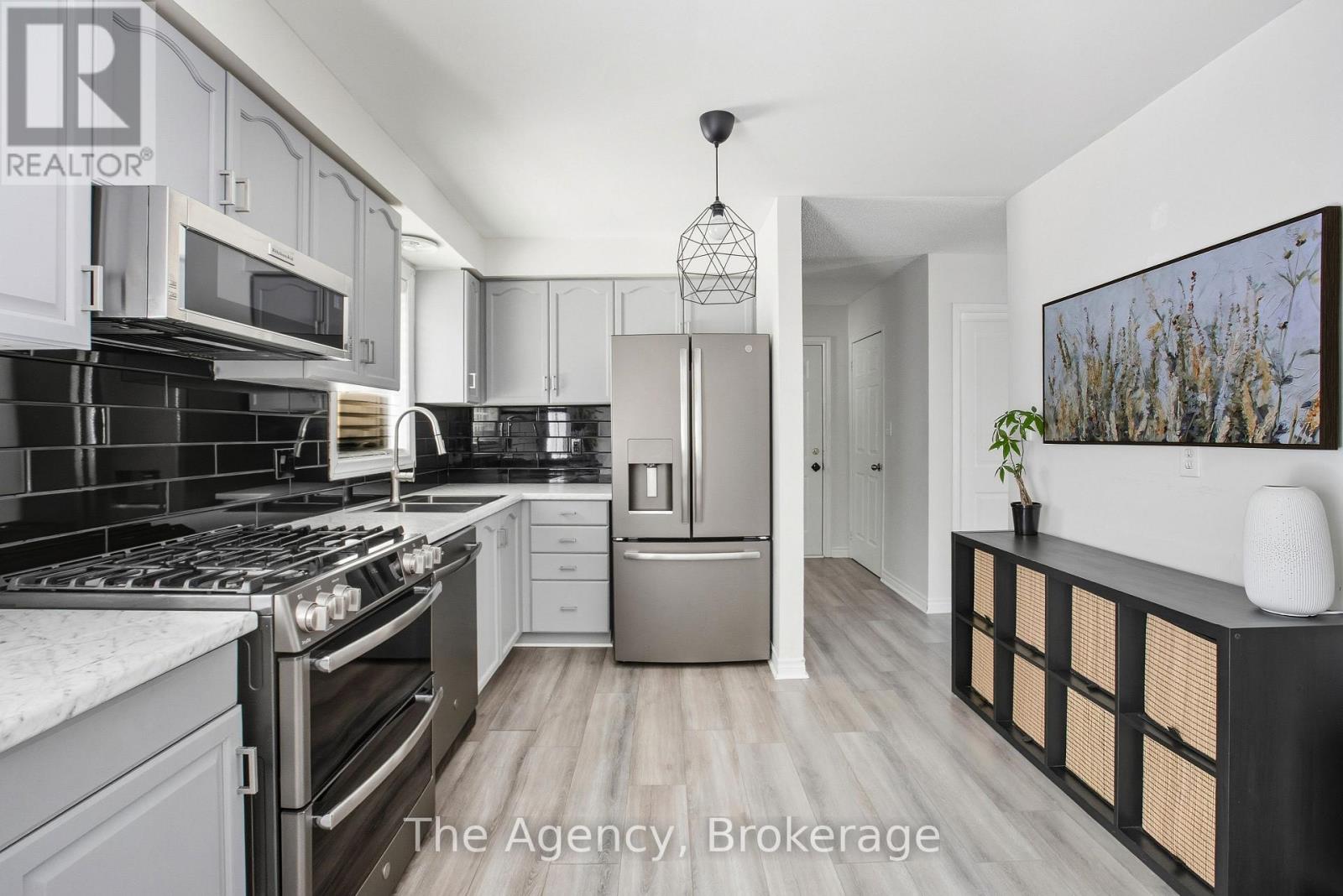 110 Leeson Street S, East Luther Grand Valley, Ontario  L0N 1G0 - Photo 9 - X12767338