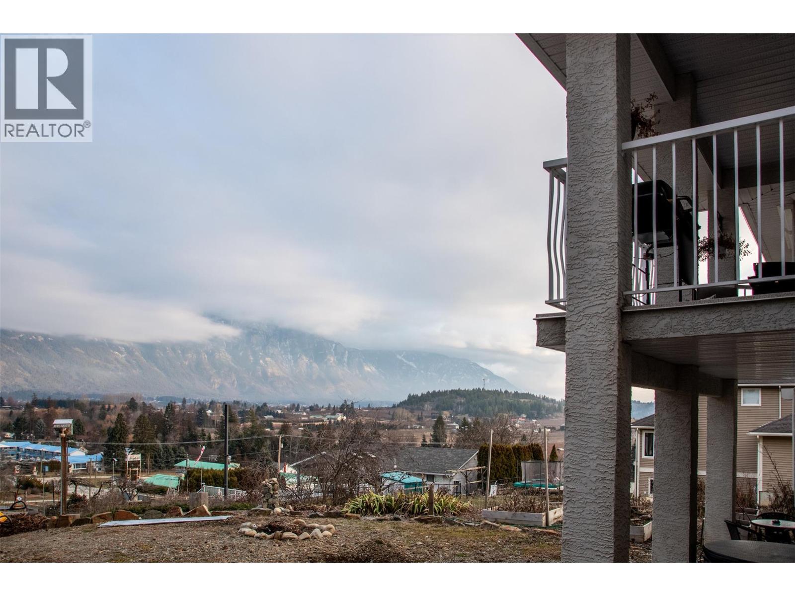 104 26th Avenue N, Erickson, British Columbia  V0B 1G1 - Photo 3 - 10374898