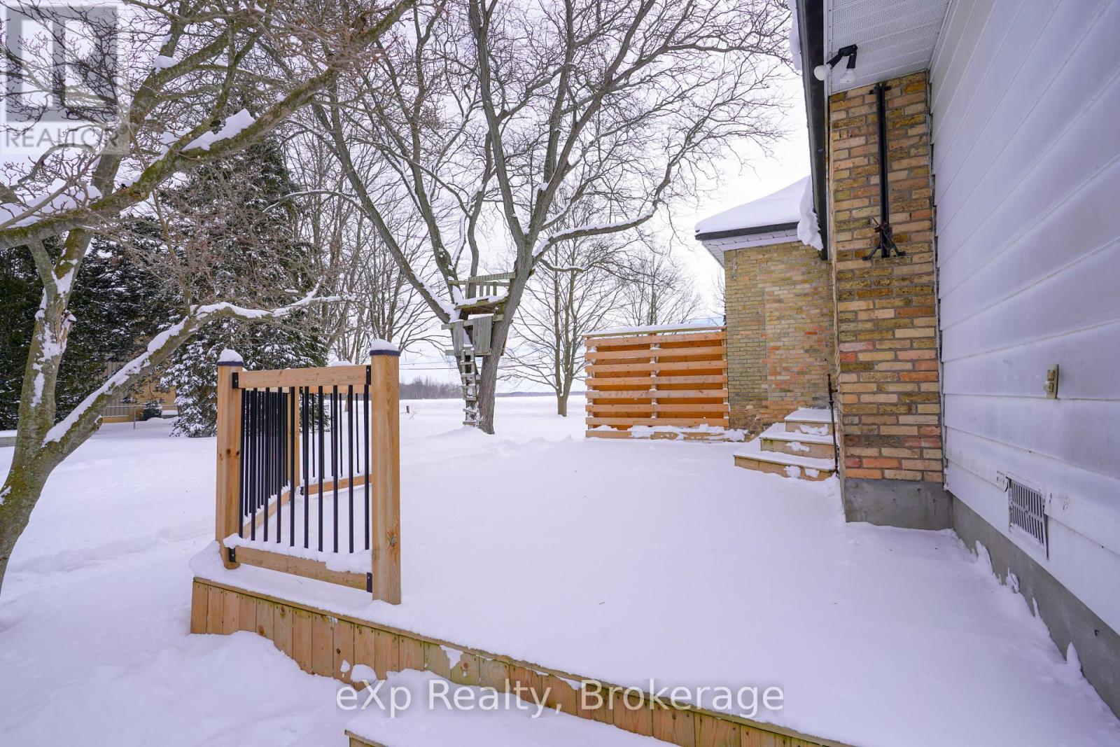 78 Victoria Avenue E, South Huron, Ontario  N0M 1M0 - Photo 39 - X12767452