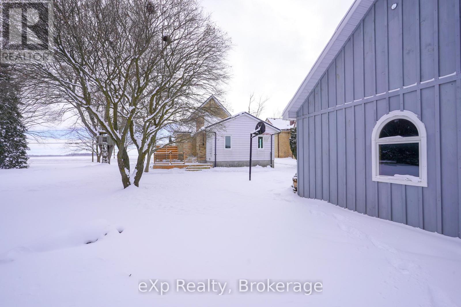 78 Victoria Avenue E, South Huron, Ontario  N0M 1M0 - Photo 40 - X12767452