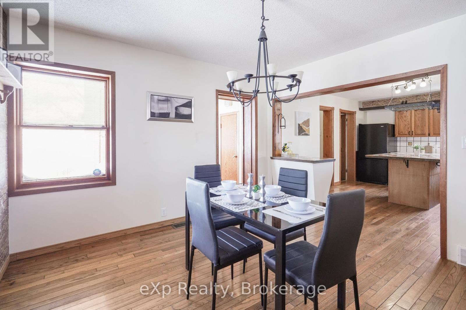 78 Victoria Avenue E, South Huron, Ontario  N0M 1M0 - Photo 7 - X12767452