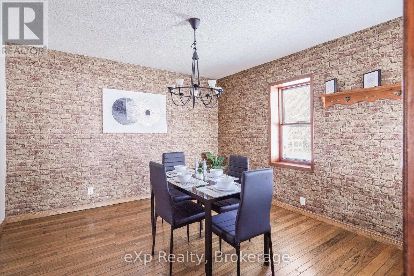 78 Victoria Avenue E, South Huron, Ontario  N0M 1M0 - Photo 8 - X12767452