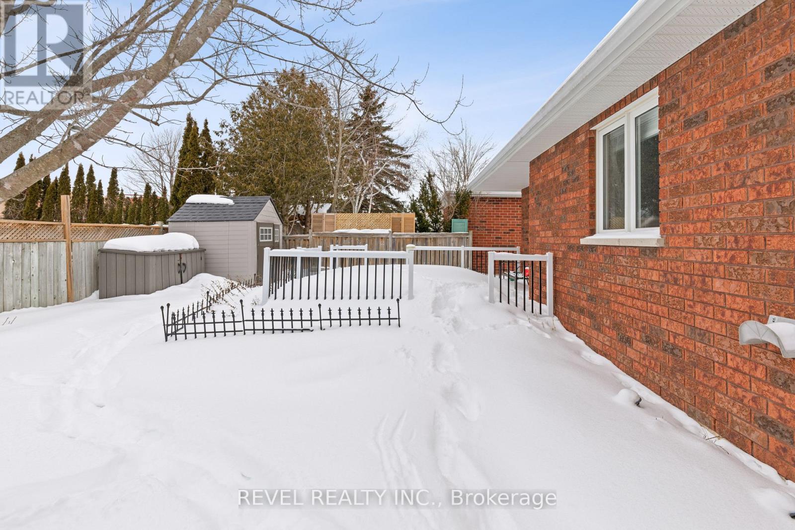 332 Mary Street W, Kawartha Lakes (Lindsay), Ontario  K9V 5X5 - Photo 42 - X12767396