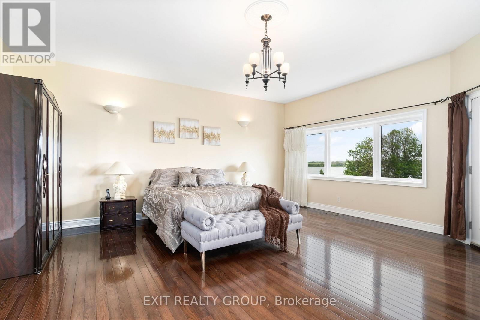 19281 Loyalist Parkway, Prince Edward County (Hillier Ward), Ontario  K0K 1T0 - Photo 16 - X12767402