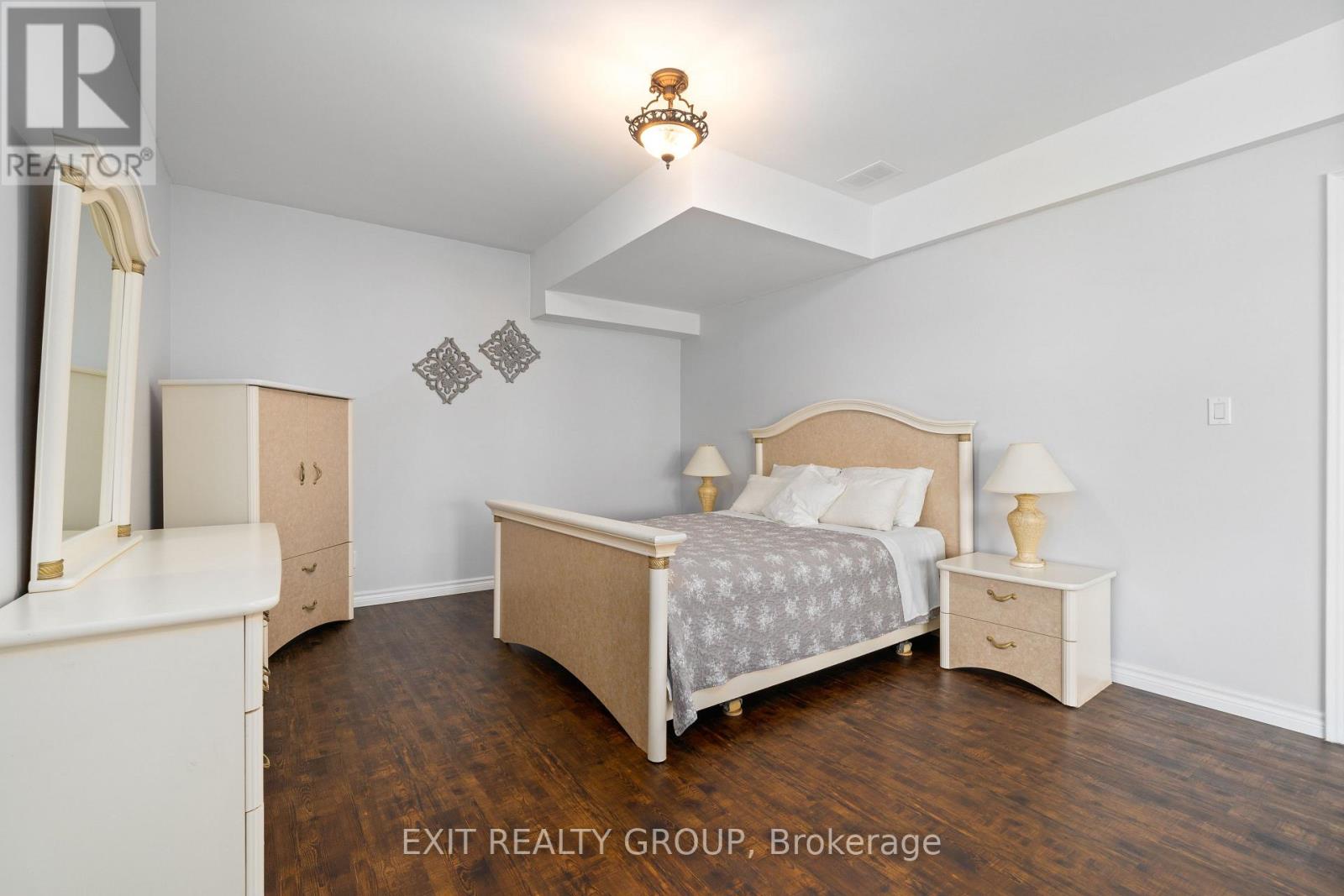 19281 Loyalist Parkway, Prince Edward County (Hillier Ward), Ontario  K0K 1T0 - Photo 28 - X12767402