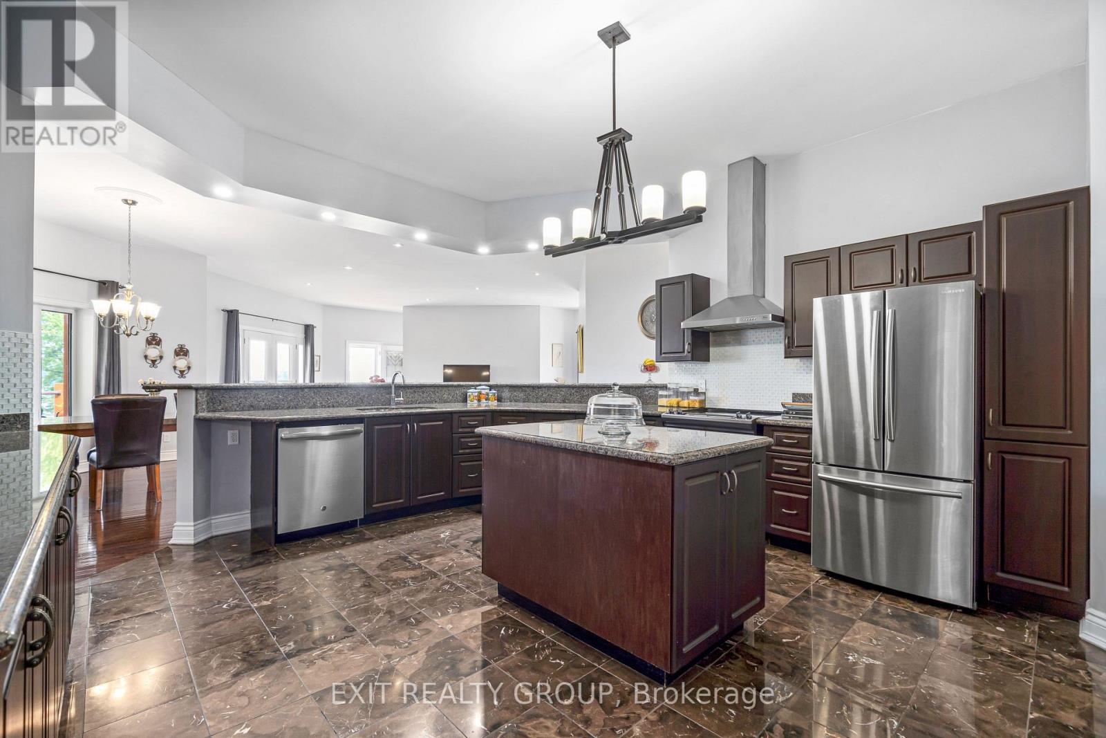 19281 Loyalist Parkway, Prince Edward County (Hillier Ward), Ontario  K0K 1T0 - Photo 8 - X12767402