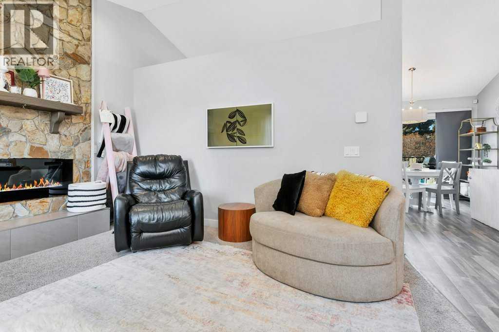 12 Rutherford Drive, Red Deer, Alberta  T4P 2Z2 - Photo 5 - A2284427