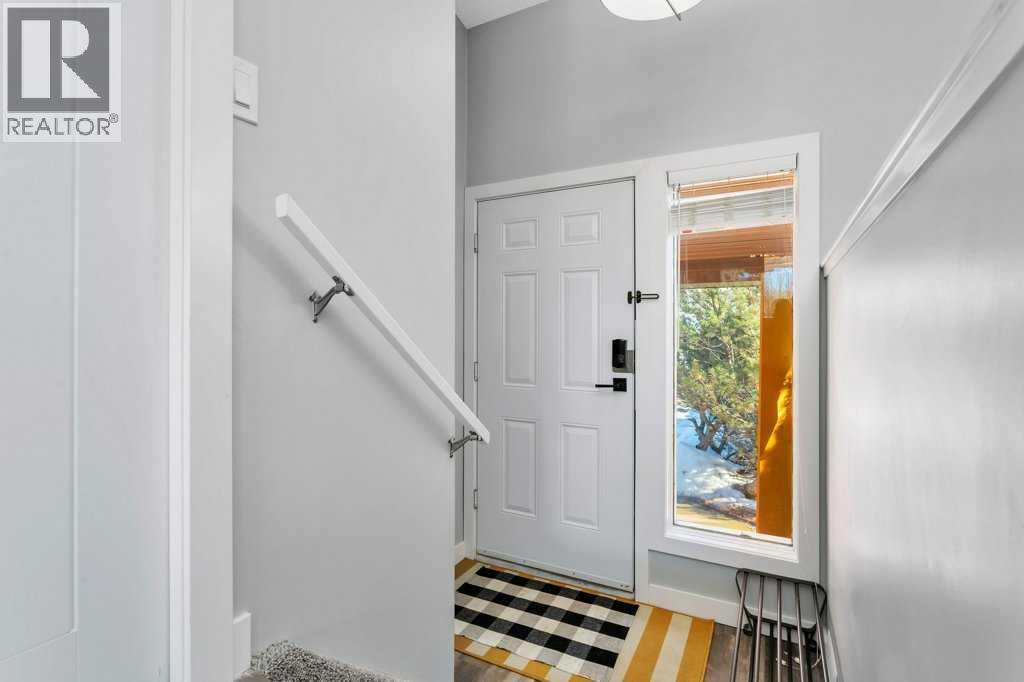 12 Rutherford Drive, Red Deer, Alberta  T4P 2Z2 - Photo 3 - A2284427