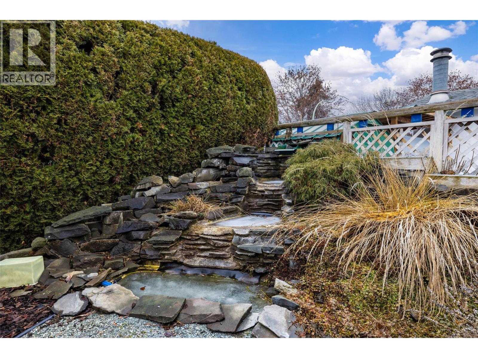 695 Moraine Court, Kelowna, British Columbia  V1X 5X2 - Photo 48 - 10374448