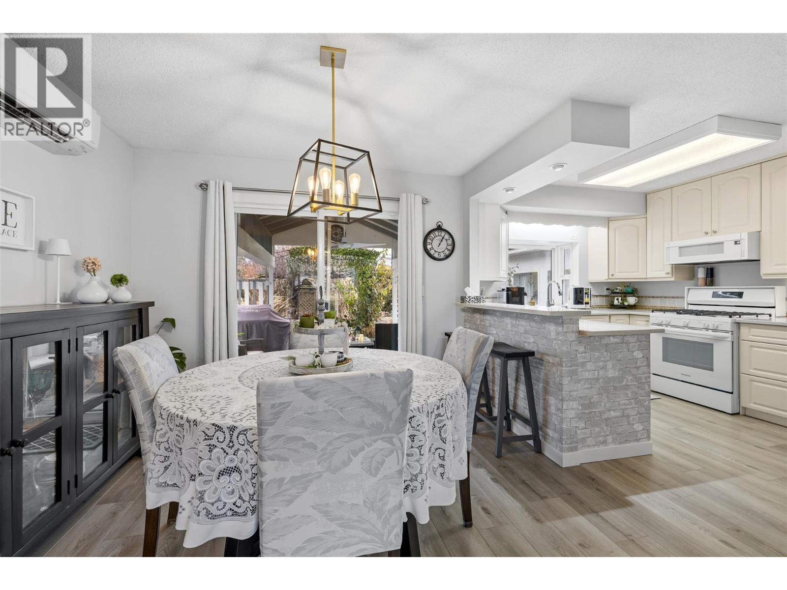 695 Moraine Court, Kelowna, British Columbia  V1X 5X2 - Photo 38 - 10374448