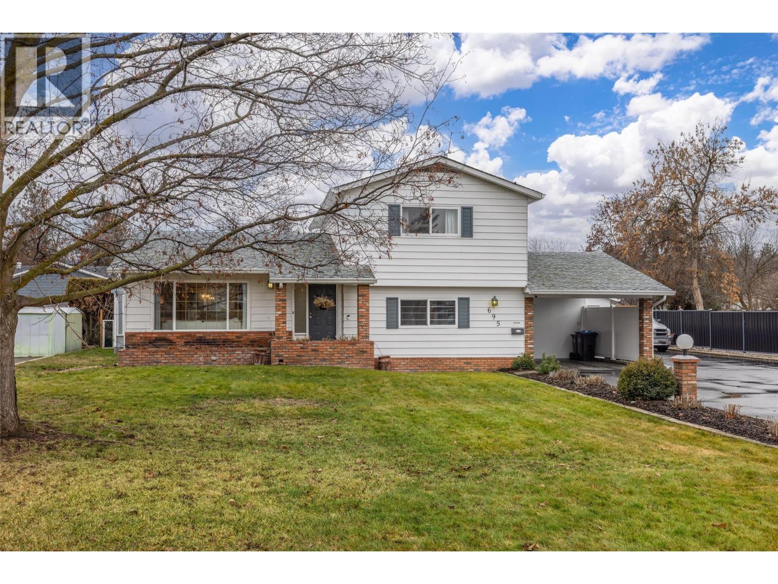 695 Moraine Court, Kelowna, British Columbia  V1X 5X2 - Photo 6 - 10374448