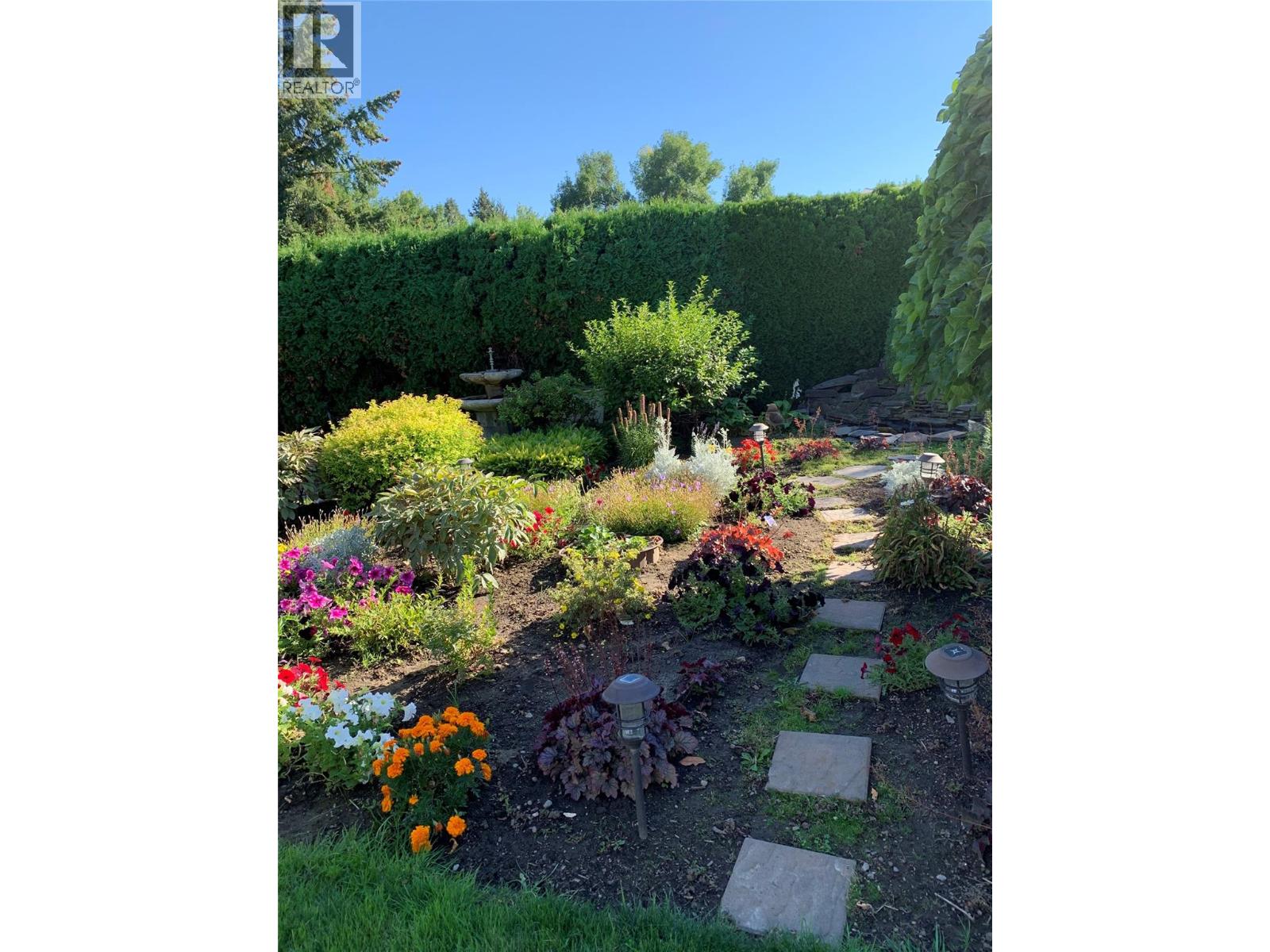 695 Moraine Court, Kelowna, British Columbia  V1X 5X2 - Photo 91 - 10374448