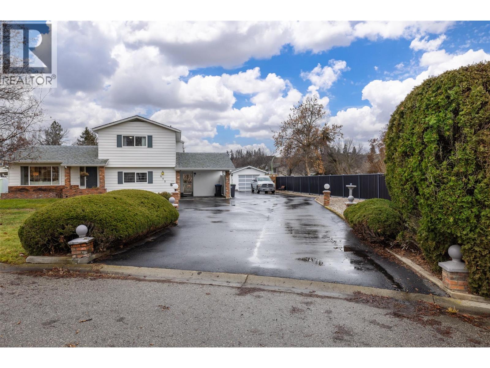 695 Moraine Court, Kelowna, British Columbia  V1X 5X2 - Photo 85 - 10374448