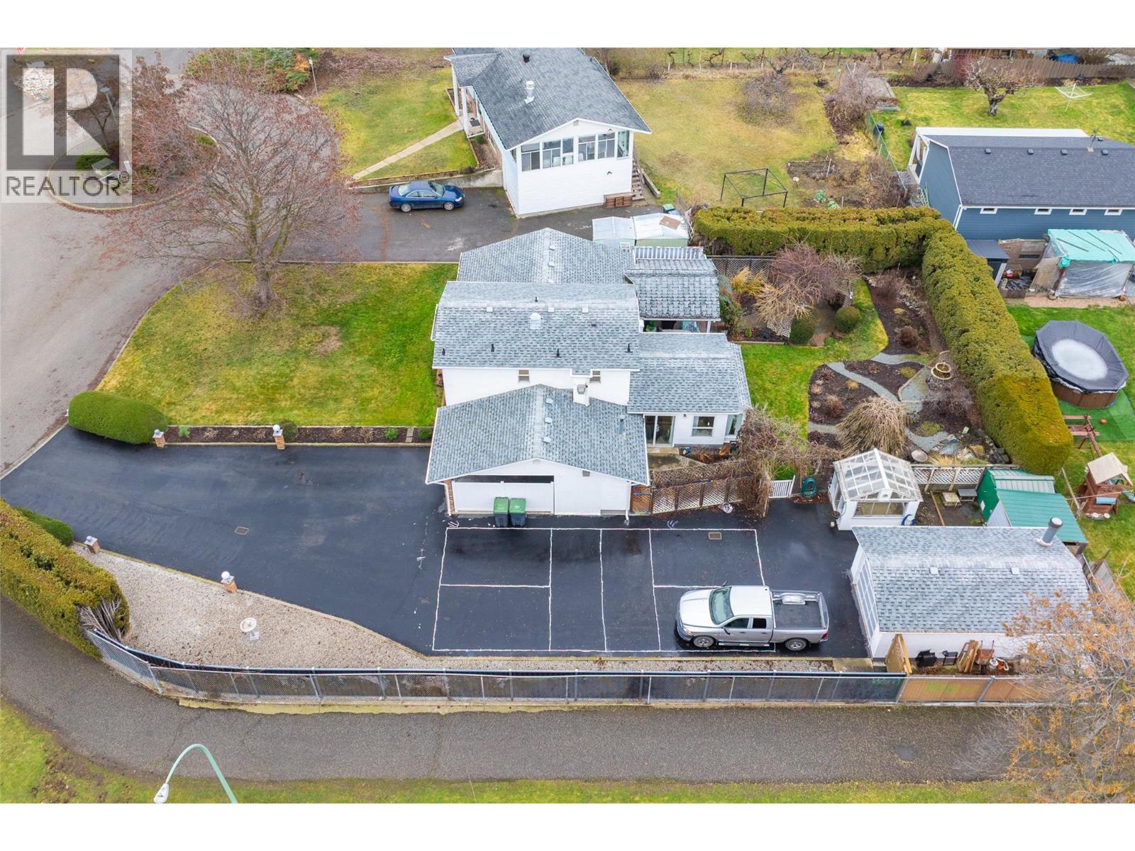 695 Moraine Court, Kelowna, British Columbia  V1X 5X2 - Photo 79 - 10374448