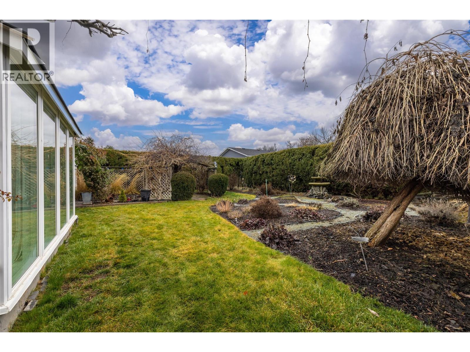 695 Moraine Court, Kelowna, British Columbia  V1X 5X2 - Photo 49 - 10374448