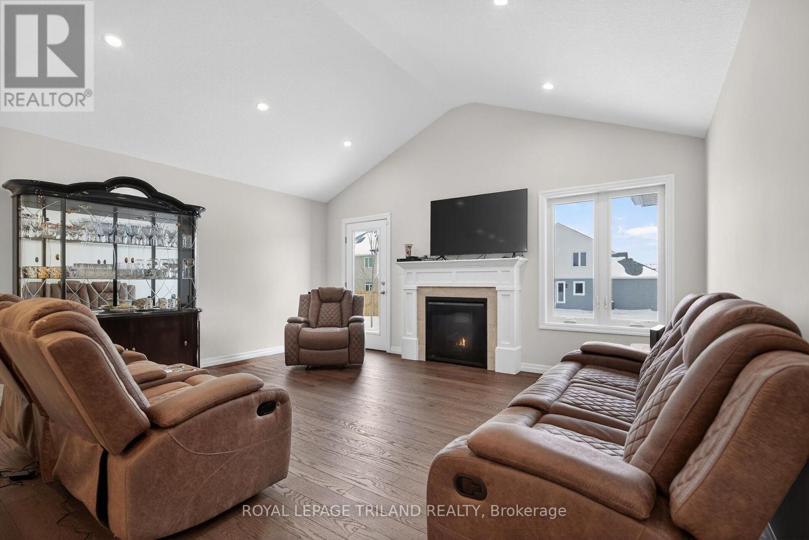 64 Ambrosia Path, St. Thomas, Ontario  N5R 0L4 - Photo 12 - X12767320