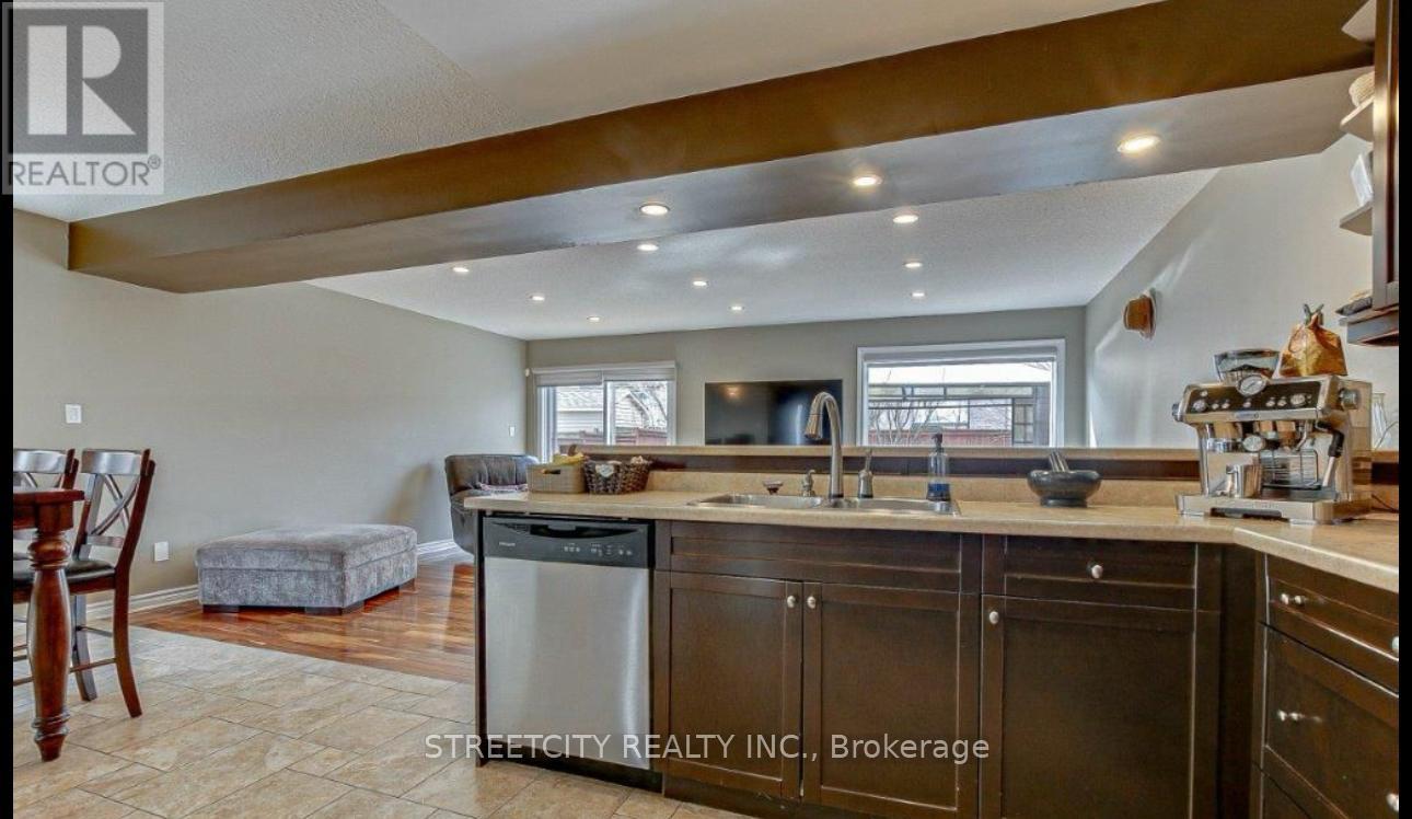 812 Reeves Avenue, London North, Ontario  N6G 5K3 - Photo 12 - X12767528