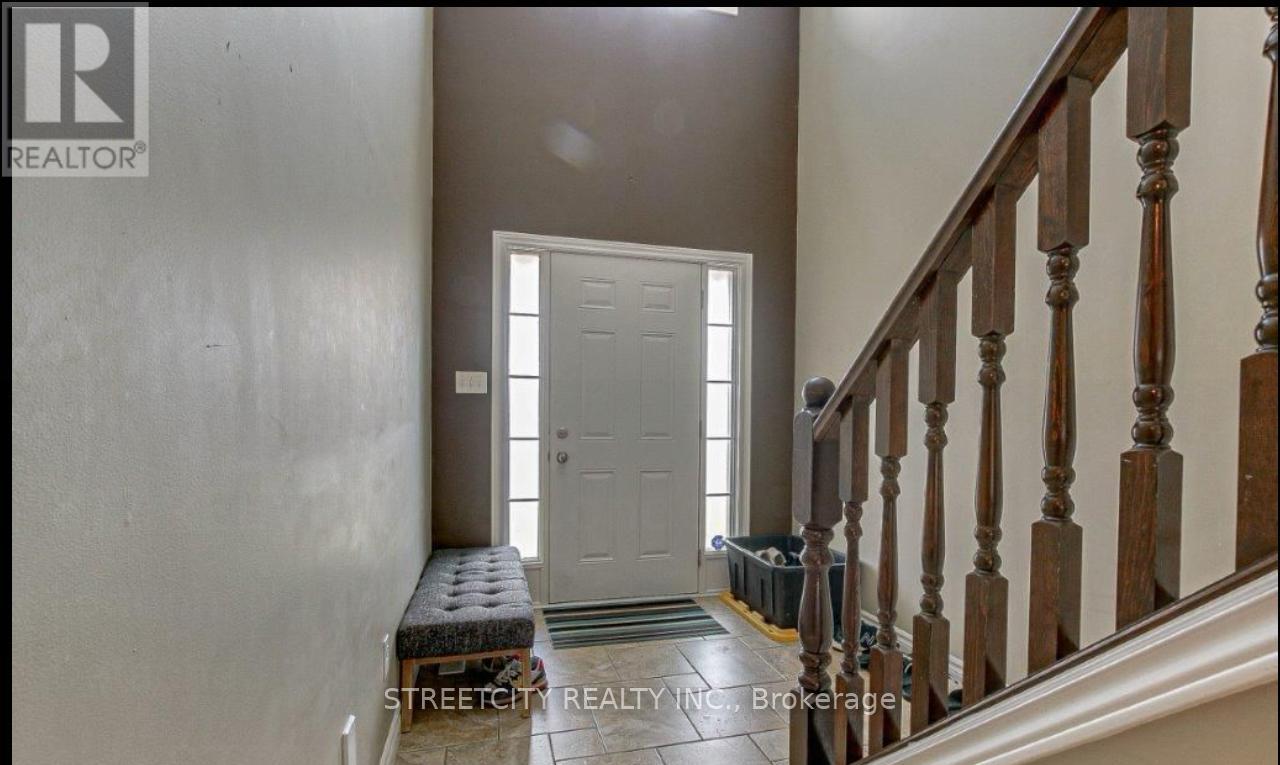 812 Reeves Avenue, London North, Ontario  N6G 5K3 - Photo 3 - X12767528