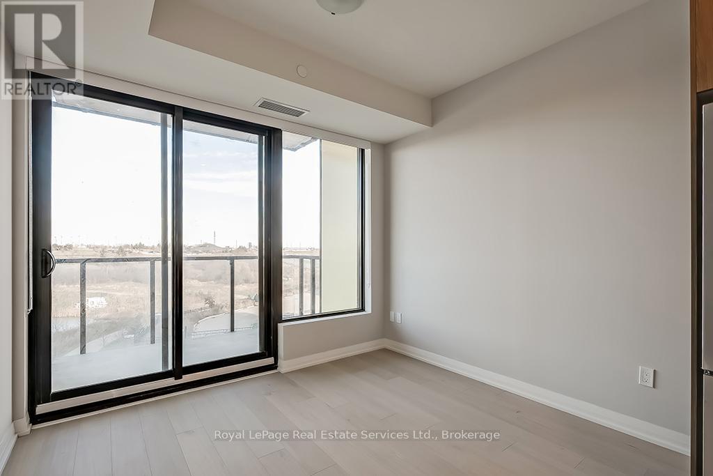 307 - 1415 Dundas Street E, Oakville, Ontario  L6H 7G1 - Photo 11 - W12767462