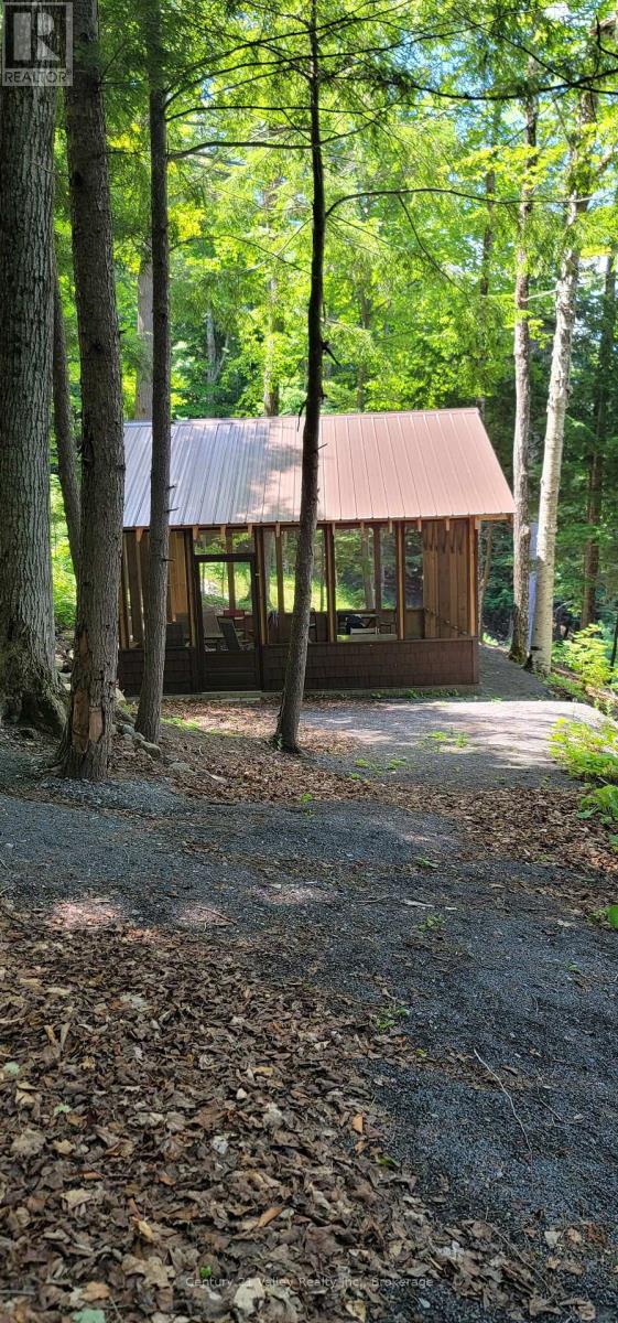 83 Shady Maple Road, Mcnab/braeside, Ontario  K0J 1G0 - Photo 19 - X12767514