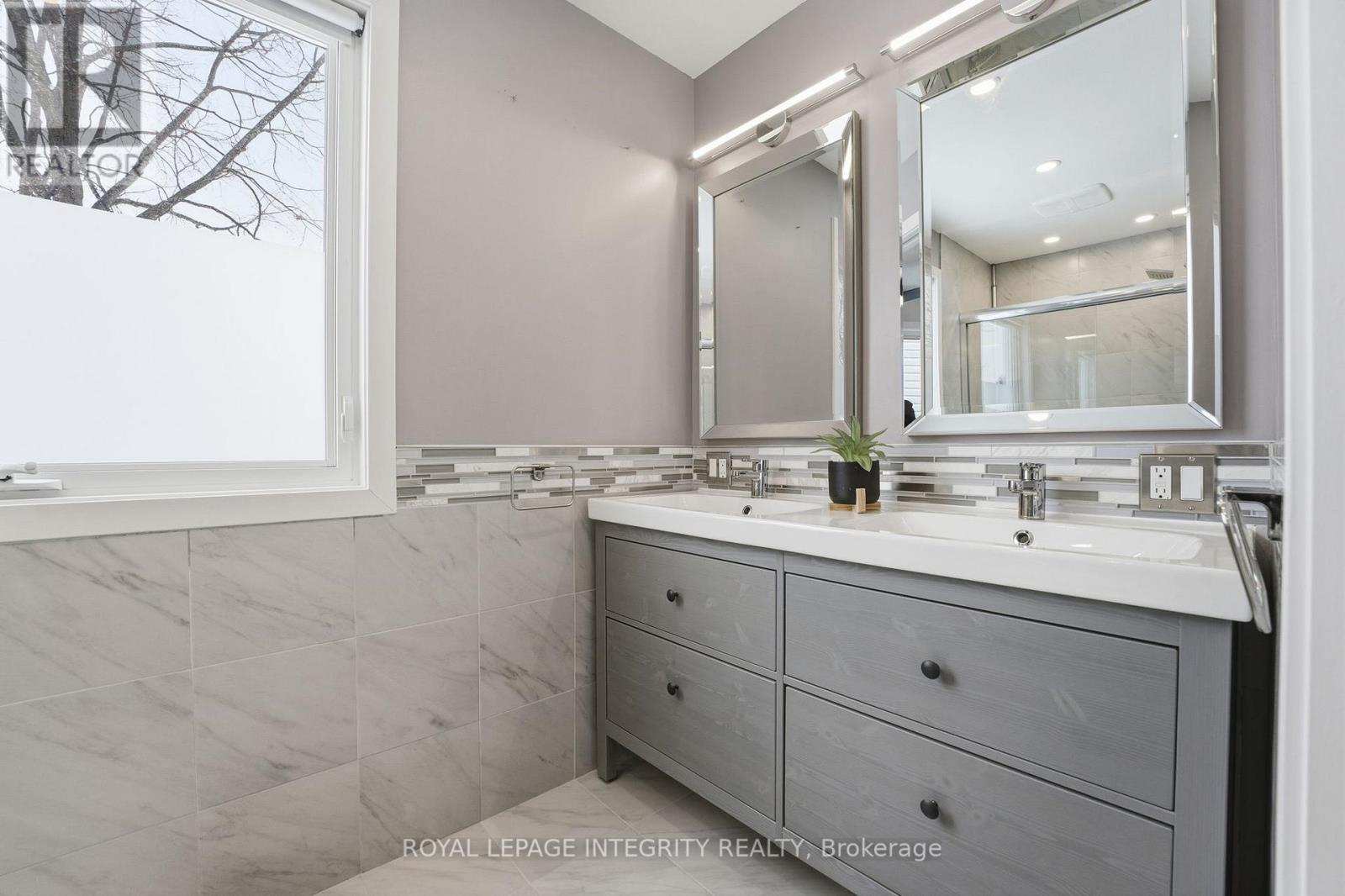 32 Acklam Terrace, Ottawa, Ontario  K2K 2H5 - Photo 18 - X12767328