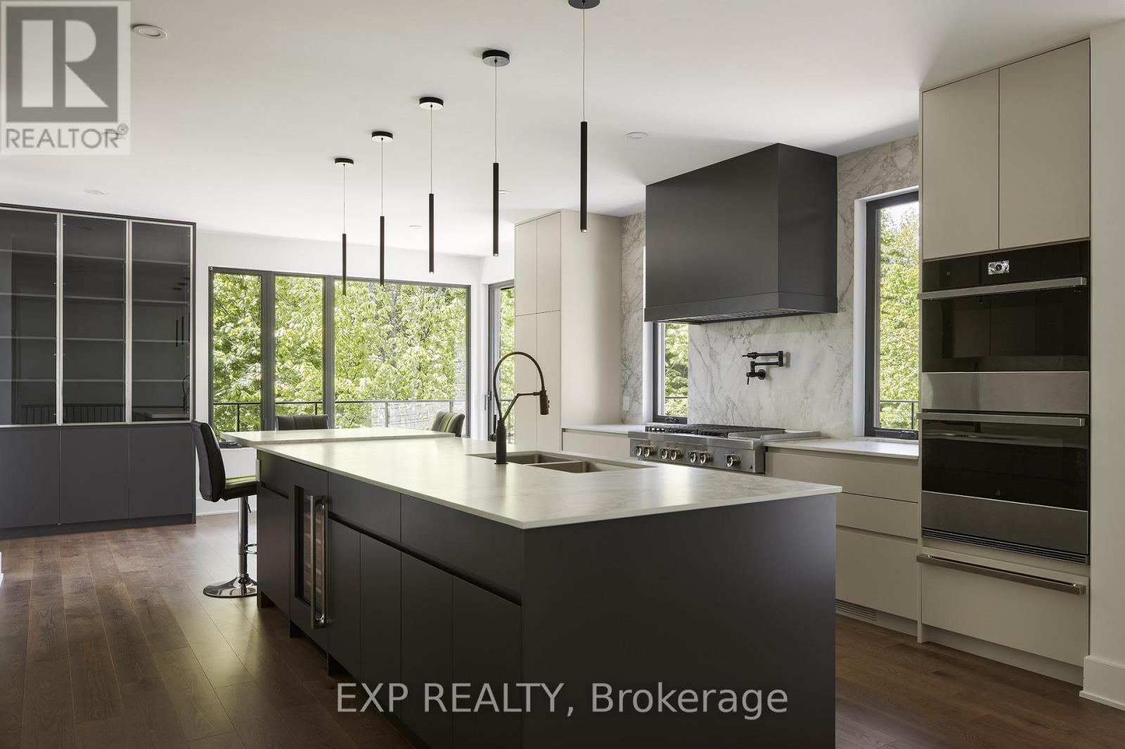 32 Clovelly Road, Ottawa, Ontario  K1J 6M2 - Photo 9 - X12767448