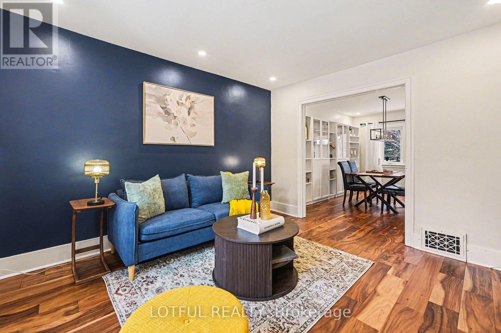 68 Vaughan Street, Ottawa, Ontario  K1M 1X2 - Photo 3 - X12767502