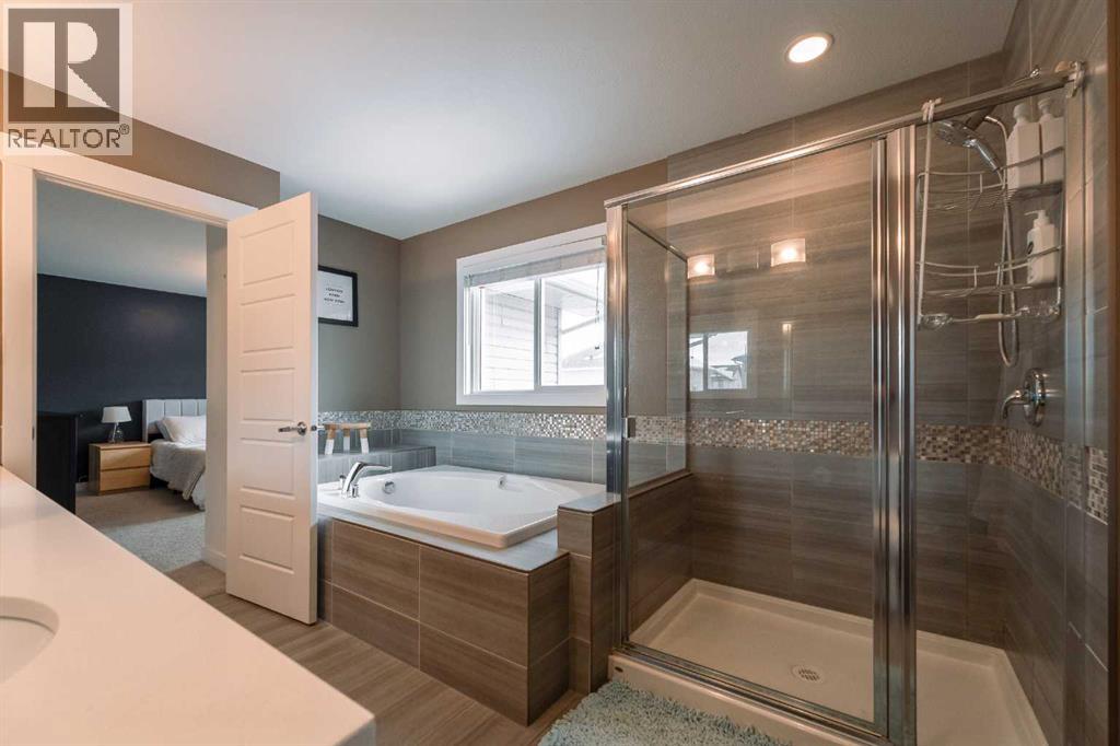 172 Firelight Way W, Lethbridge, Alberta  T1J 4B2 - Photo 35 - A2274526