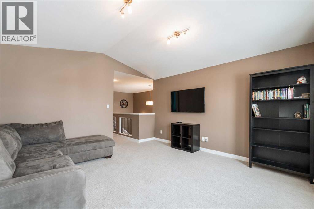 172 Firelight Way W, Lethbridge, Alberta  T1J 4B2 - Photo 25 - A2274526