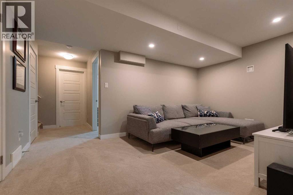 172 Firelight Way W, Lethbridge, Alberta  T1J 4B2 - Photo 46 - A2274526