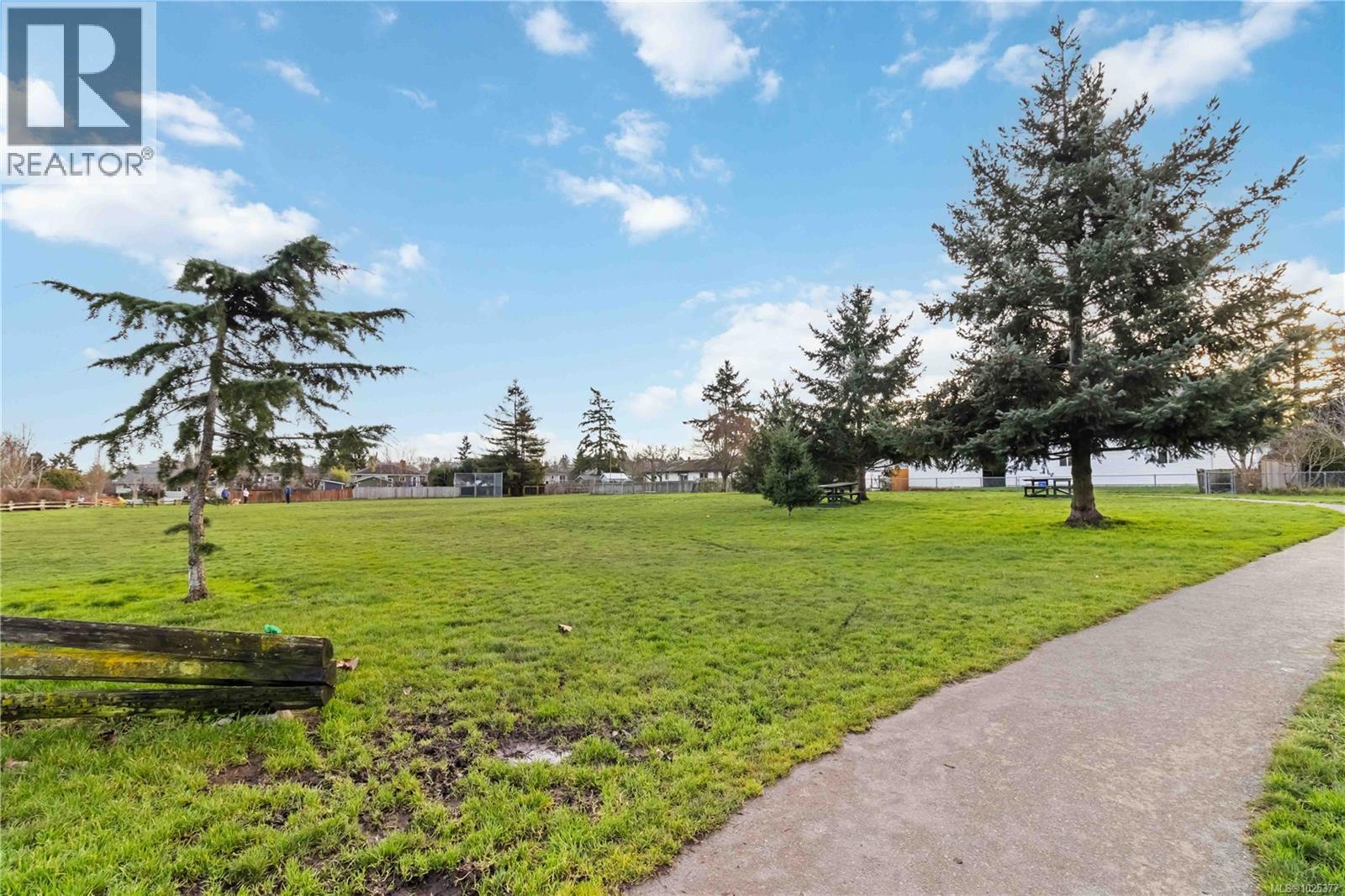 101 2710 Grosvenor Rd, Victoria, British Columbia  V8T 3M9 - Photo 22 - 1025377