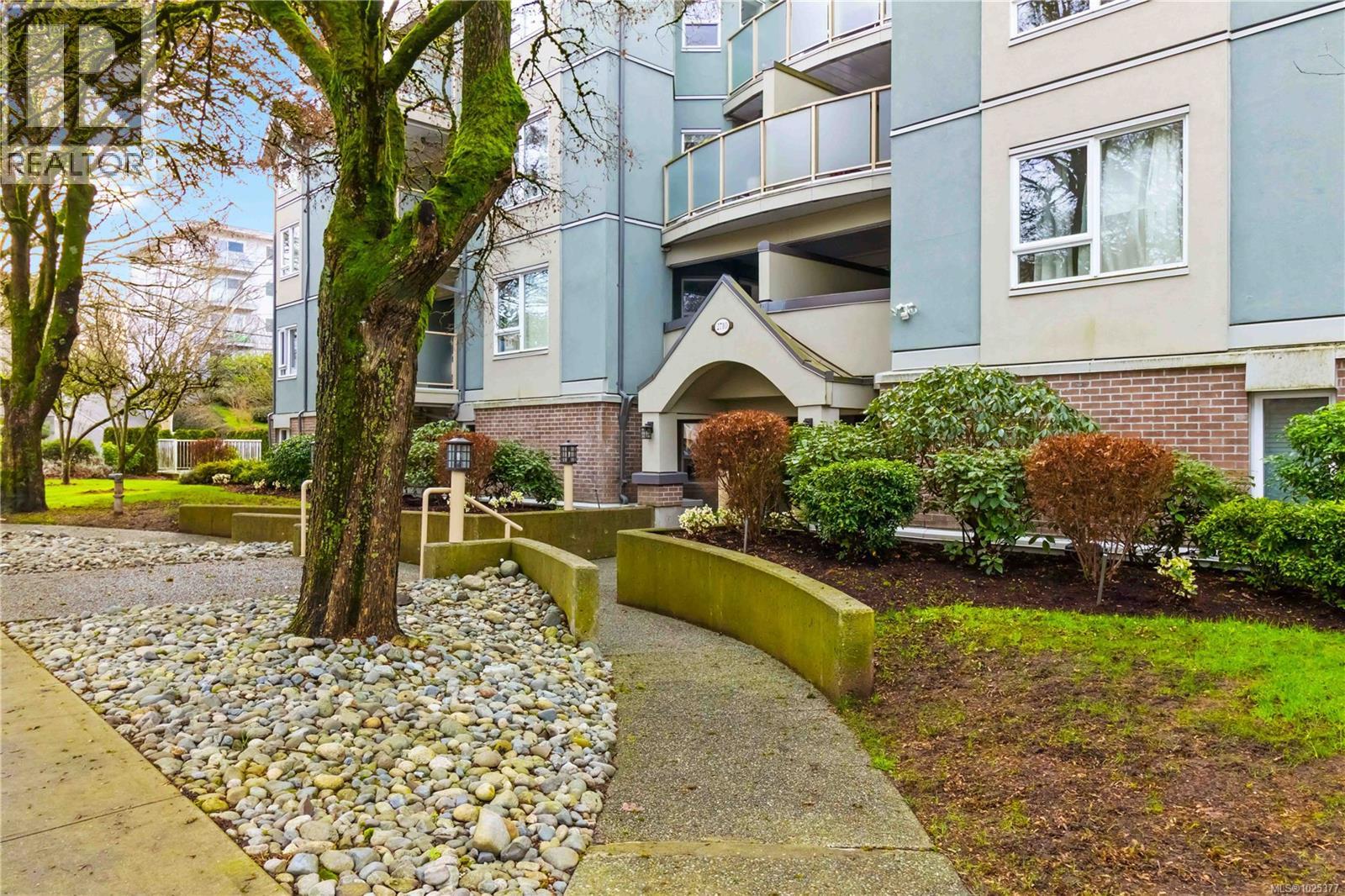 101 2710 Grosvenor Rd, Victoria, British Columbia  V8T 3M9 - Photo 27 - 1025377