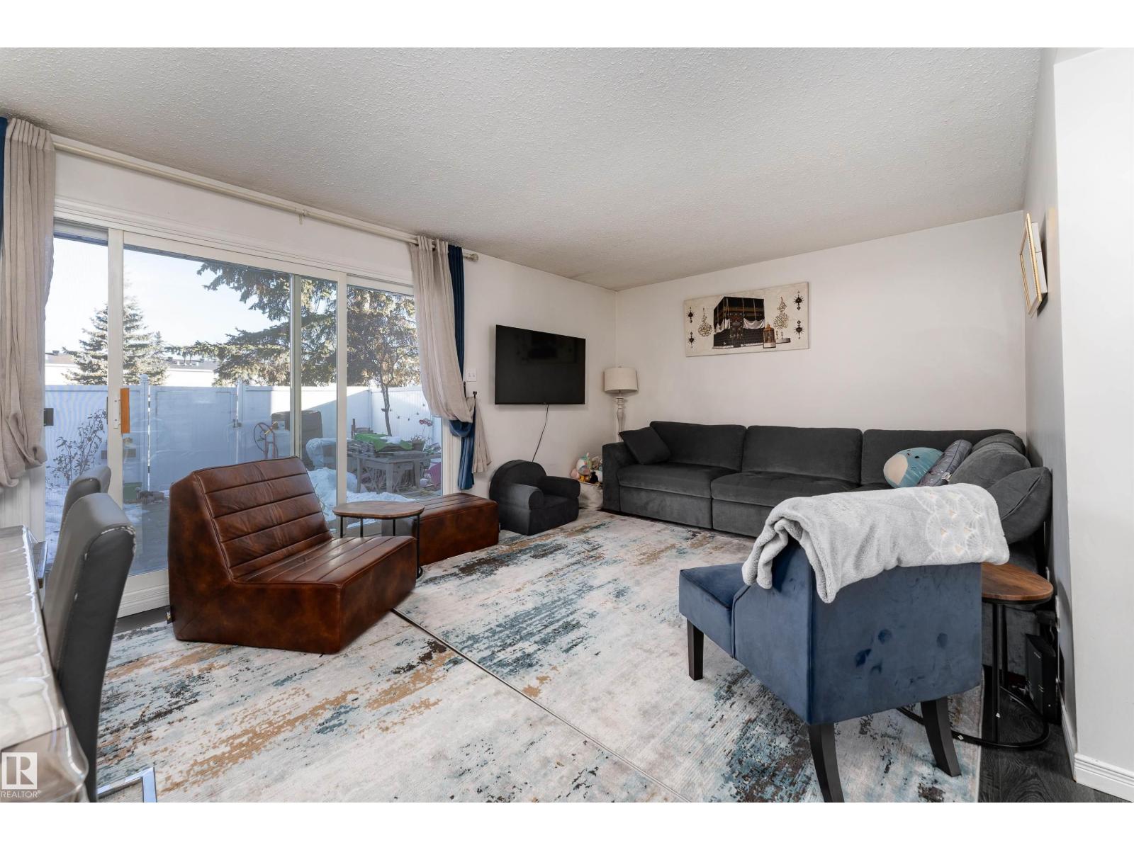 11454 139 Av Nw, Edmonton, Alberta T5X 3L3 - Photo 3 - E4472607